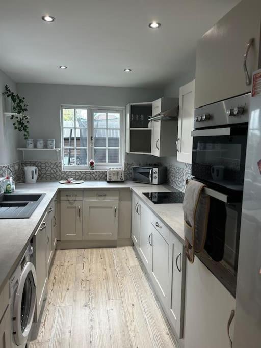 15 Min Drive To Airport 20 Min To Loch Lomond And City Center Old Kilpatrick Exterior foto
