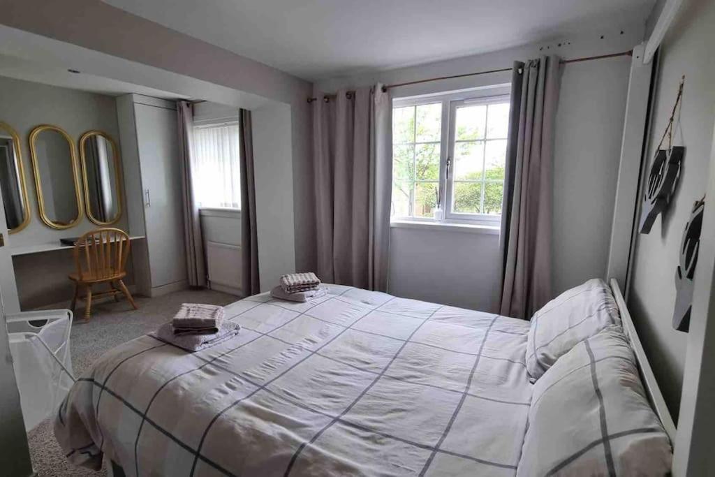 15 Min Drive To Airport 20 Min To Loch Lomond And City Center Old Kilpatrick Exterior foto